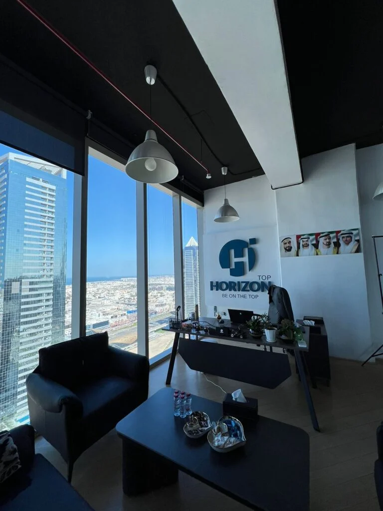 Horizon Top office and team